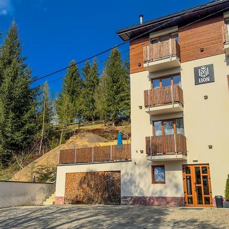 Lion Hotel Bukovel Exterior foto