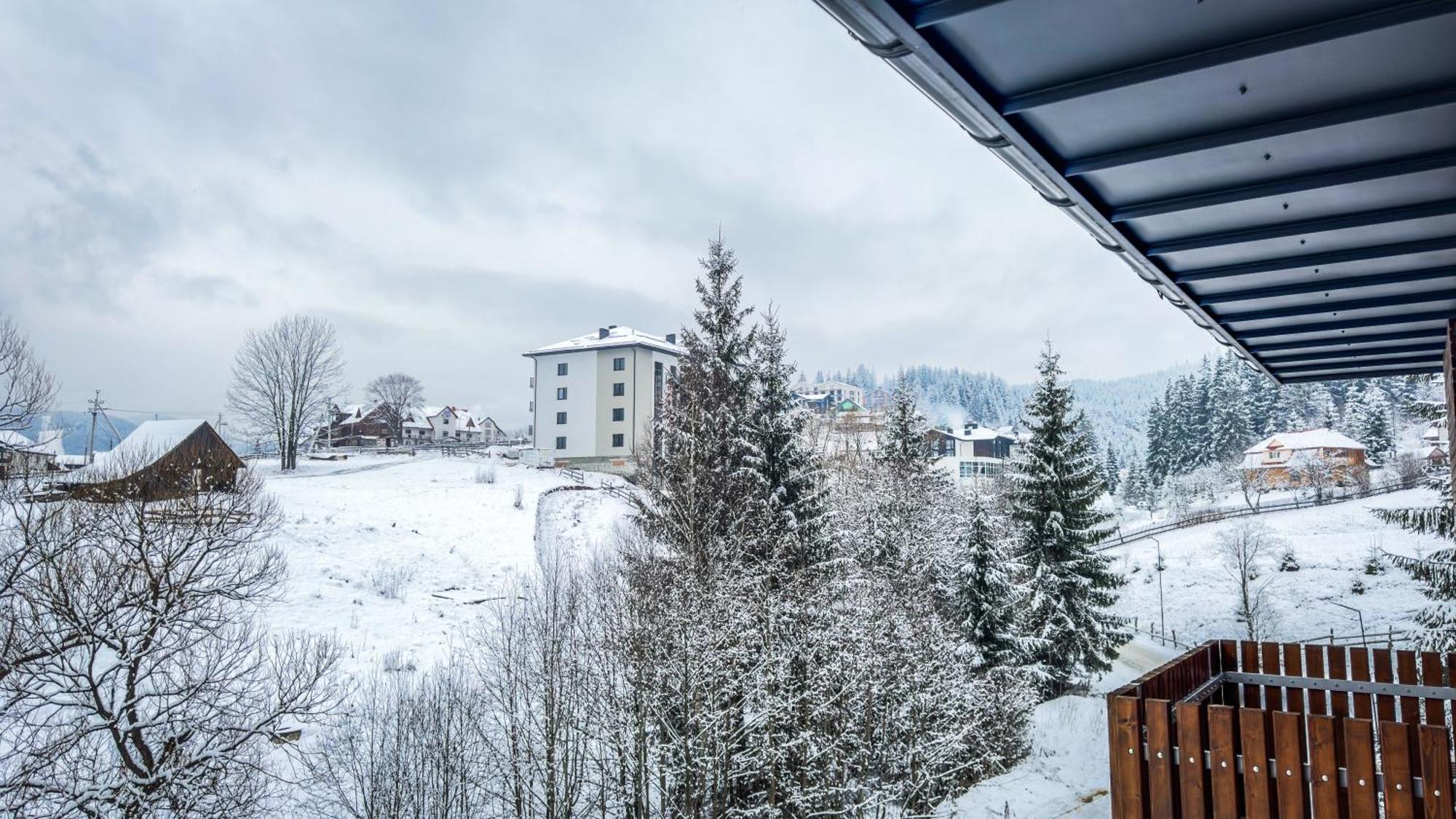 Lion Hotel Bukovel Exterior foto